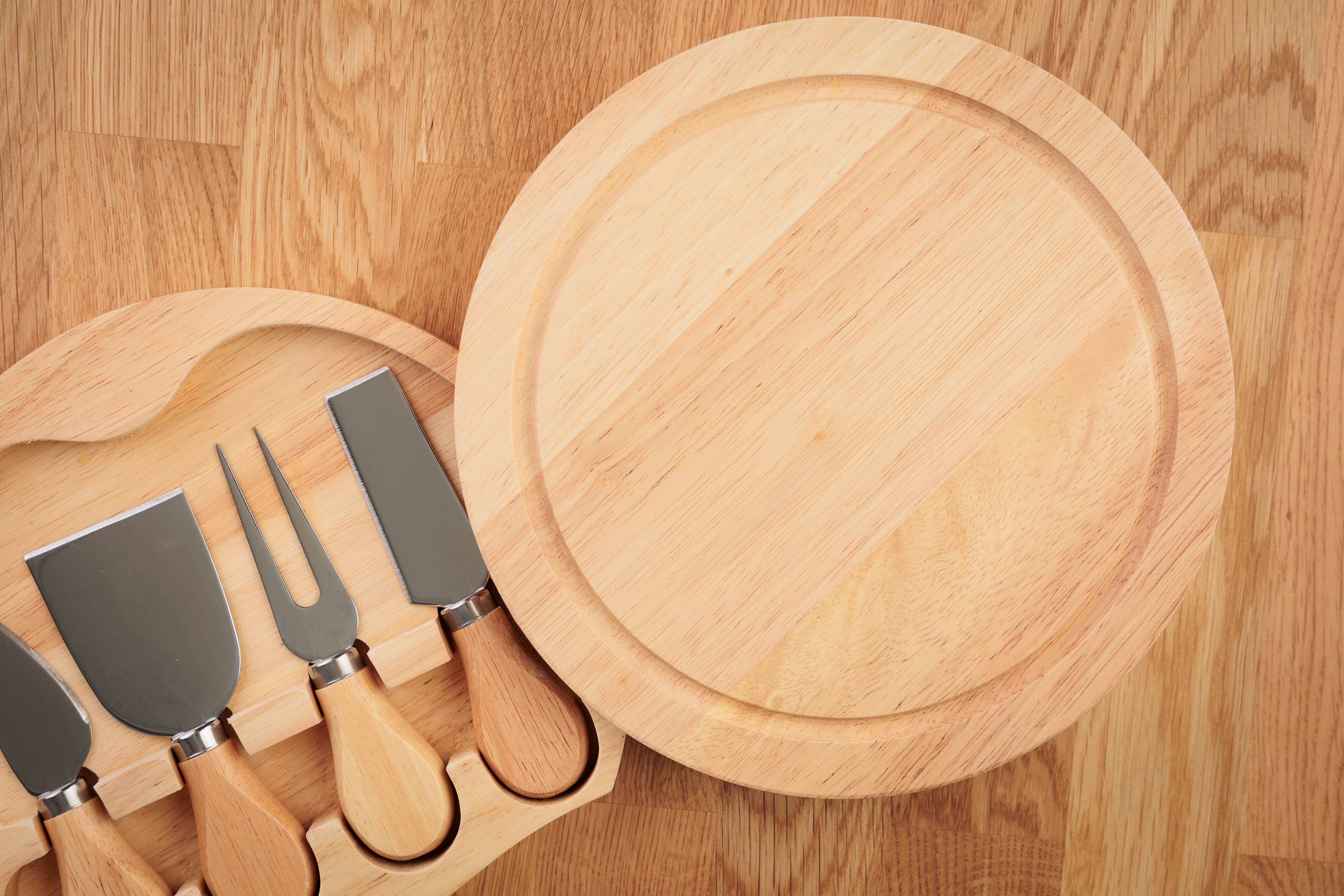 Personalised Wedding Wood Cheeseboard Set